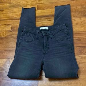 Free with 100 pur - Madewell 9" Mid Rise Skinny Jeans Frayed Hem Washed Black 24